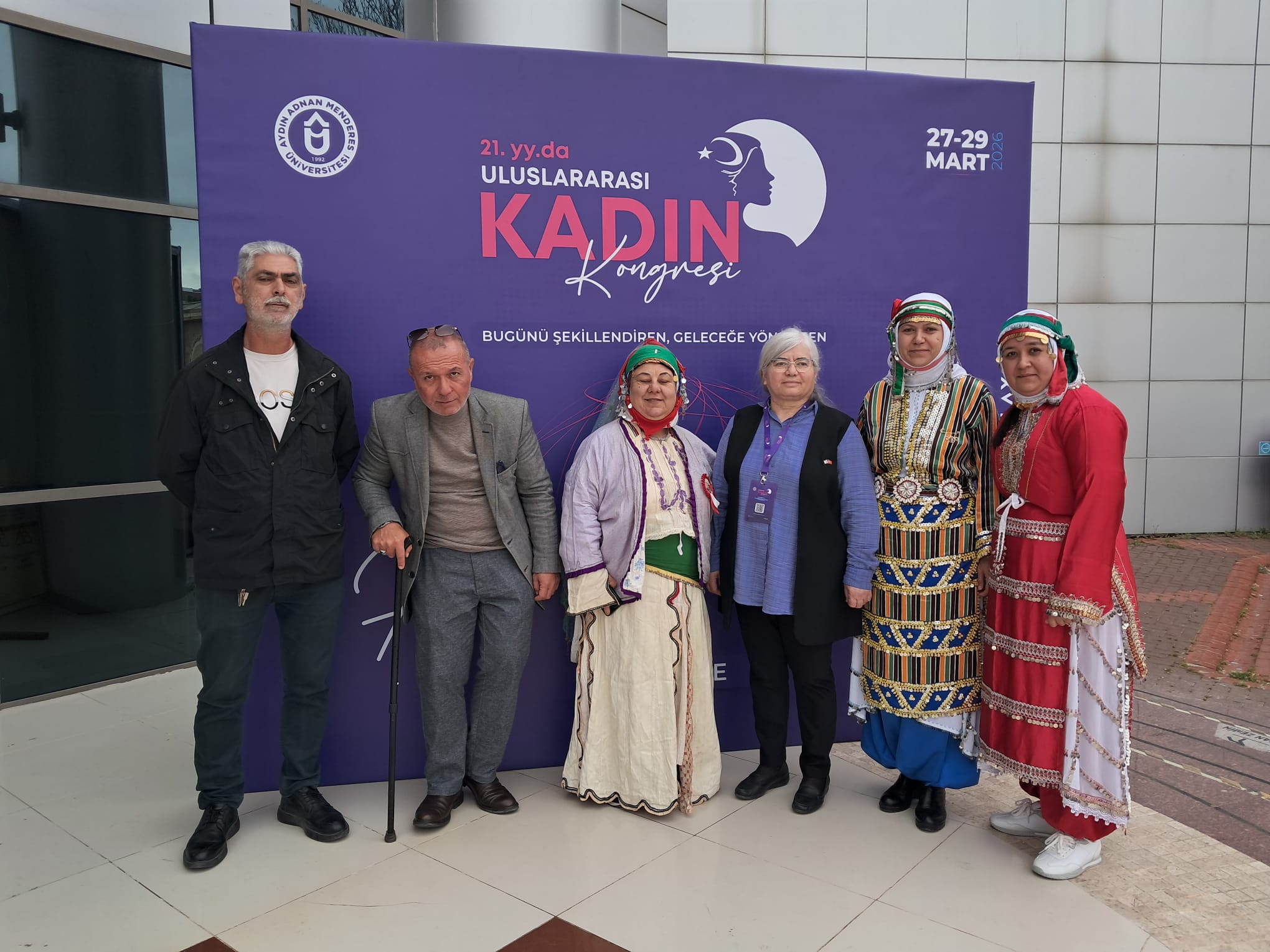 21. Yüzyılda Uluslararası Kadın Kongresi - Fotoğraf 1
